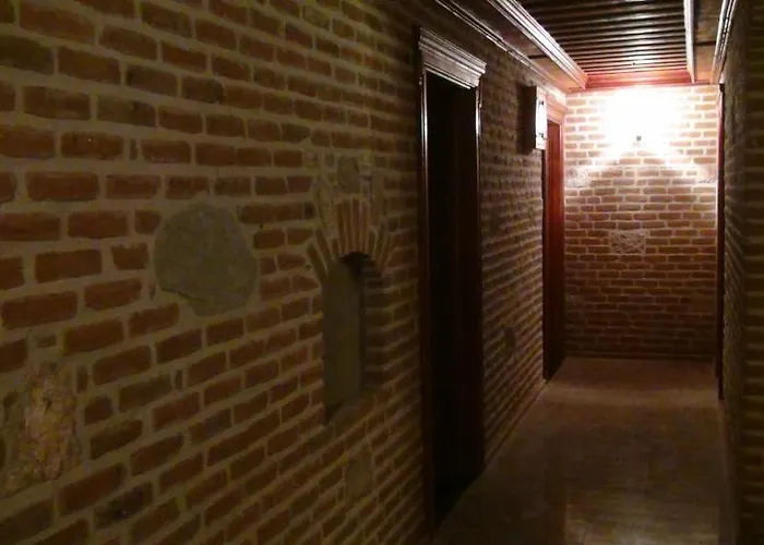 住宿加早餐酒店 Hayalevi